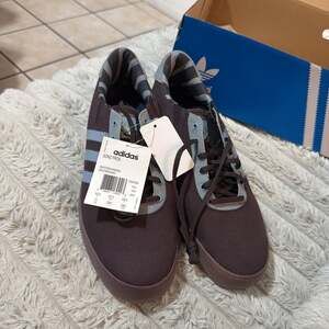 Adidas Gonz Pros Skateboarding Shoes Men's Size 11 Brown Skateboard Q33326 New